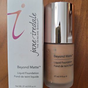 Jane Iredale Beyond Matte Liquid Foundation .9 Oz (M4)